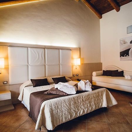 Hotel Ultimo Borgo Settimo Torinese Buitenkant foto